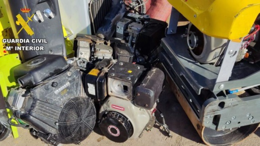 إسبانيا.. توقيف مهاجر مغربي سرق قطع سيارات لتهريبها للمغرب إسبانيا.. توقيف مهاجر مغربي سرق قطع سيارات لتهريبها للمغرب