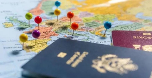 "الفيزا الذهبية".. إسبانيا تنهي برنامج إقامة المستثمرين المغاربة "الفيزا الذهبية".. إسبانيا تنهي برنامج إقامة المستثمرين المغاربة