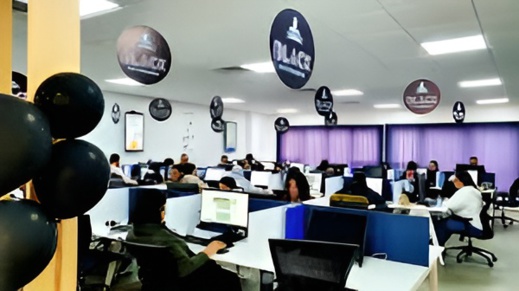 لأول مرة بالمملكة.. مركز نداء لخدمة الزبائن بالأمازيغية في الحسيمة لأول مرة بالمملكة.. مركز نداء لخدمة الزبائن بالأمازيغية في الحسيمة