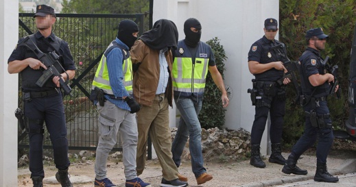 القضاء الإسباني ينظر في ملف جهاديين أحدهما من بني أنصار القضاء الإسباني ينظر في ملف جهاديين أحدهما من بني أنصار