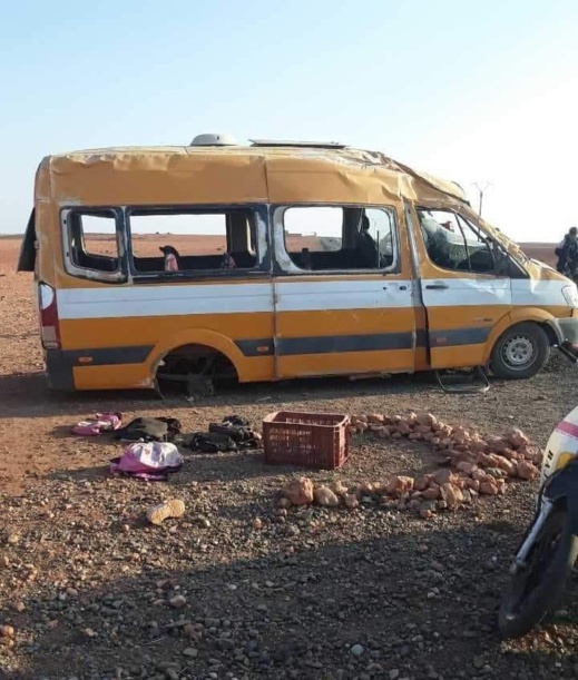 إصابة أكثر من 30 تلميذاً في حادث انقلاب حافلة مدرسية إصابة أكثر من 30 تلميذاً في حادث انقلاب حافلة مدرسية