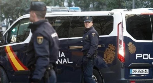 العثور على مهاجرة مغربية مقتولة ببرشلونة والشرطة توقف زوجها العثور على مهاجرة مغربية مقتولة ببرشلونة والشرطة توقف زوجها