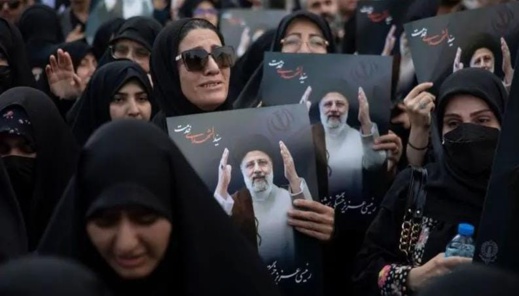 بدء مراسم تشييع جثمان الرئيس الإيراني اليوم الثلاثاء بدء مراسم تشييع جثمان الرئيس الإيراني اليوم الثلاثاء