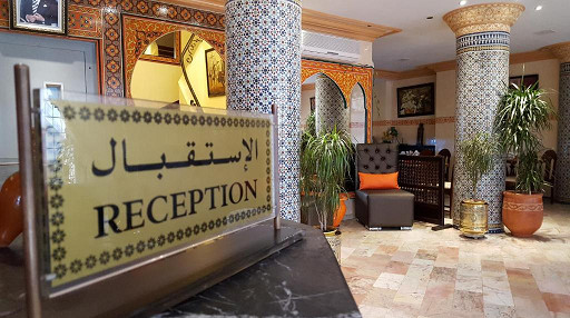وهبي: شرط وثيقة الزوجية للمبيت في الفندق "مخالفة للقانون" وهبي: شرط وثيقة الزوجية للمبيت في الفندق "مخالفة للقانون"