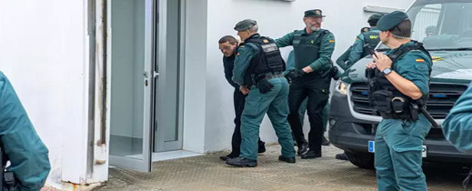 محكمة إسبانية ترفض الإفراج عن مغربي اعتقل على ذمة التحقيق في قضية قتل أمنيين بـ"الفانتوم" محكمة إسبانية ترفض الإفراج عن مغربي اعتقل على ذمة التحقيق في قضية قتل أمنيين بـ"الفانتوم"
