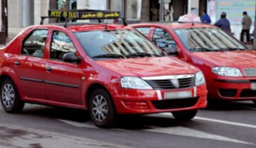 التعريفة المقترحة من قبل سائقي "الطاكسيات" بالناظور تقلق الساكنة التعريفة المقترحة من قبل سائقي "الطاكسيات" بالناظور تقلق الساكنة