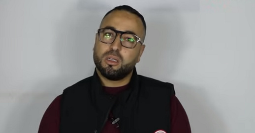 صور مفبركة تربطه بالزفزافي.. الفاعل المدني سليمان الفرسيوي في ملاحقة جديدة صور مفبركة تربطه بالزفزافي.. الفاعل المدني سليمان الفرسيوي في ملاحقة جديدة