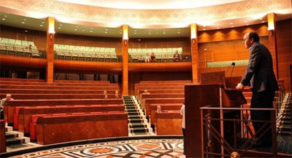 الشوهة.. مستشارون ضمنهم ناظوريون غاضبون من عدم إستلامهم "أيباد" ويغيبون عن المجلس الشوهة.. مستشارون ضمنهم ناظوريون غاضبون من عدم إستلامهم "أيباد" ويغيبون عن المجلس