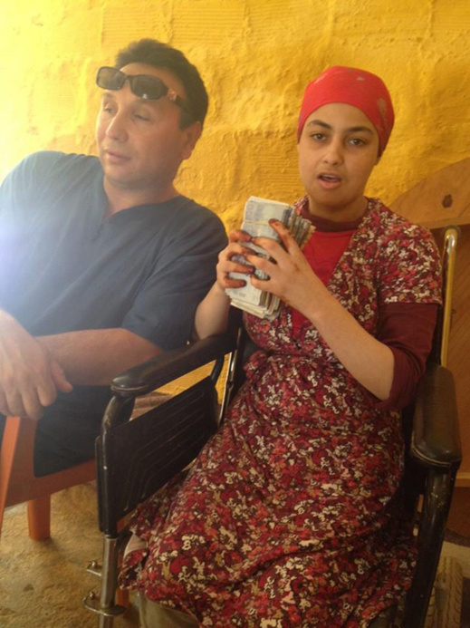 بعد نشر ندائهم بناظورسيتي جمعية هولندية تقدم يد المساعدة لشقيقتين معاقتين بالدريوش بعد نشر ندائهم بناظورسيتي جمعية هولندية تقدم يد المساعدة لشقيقتين معاقتين بالدريوش