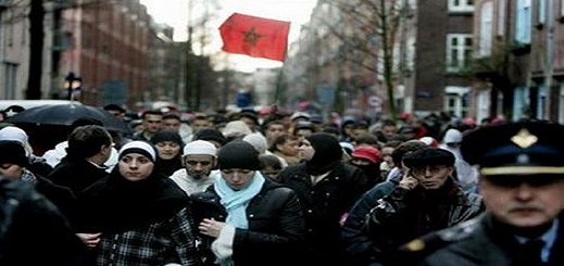 تصدر اليمين المتطرف للانتخابات الأوروبية يولد مخاوف لدى المهاجرين بفرنسا تصدر اليمين المتطرف للانتخابات الأوروبية يولد مخاوف لدى المهاجرين بفرنسا