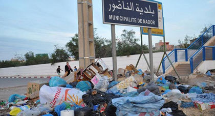 أيها الناظوريون أين المفرّ؟ الازبال من ورائكم والانتخابات أمامكم أيها الناظوريون أين المفرّ؟ الازبال من ورائكم والانتخابات أمامكم