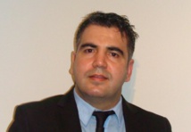 أمين حاجيتو إبن أزغنغان الذي أوصله إكتشاف علاج جديد للسرطان بأمريكا للحصول على وسام ملكي أمين حاجيتو إبن أزغنغان الذي أوصله إكتشاف علاج جديد للسرطان بأمريكا للحصول على وسام ملكي