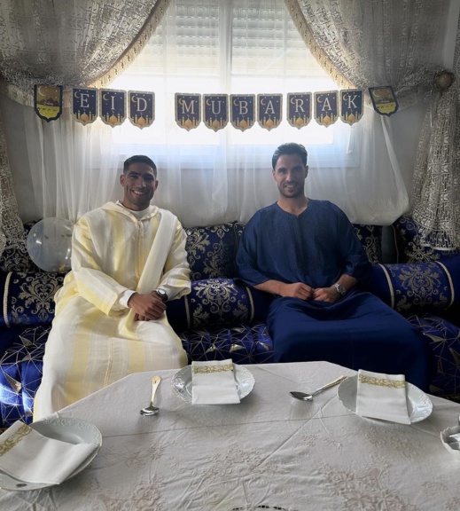 حكيمي والمحمدي يحتفلان بعيد الأضحى في الناظور حكيمي والمحمدي يحتفلان بعيد الأضحى في الناظور