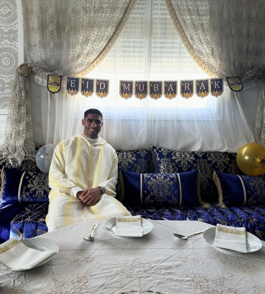 حكيمي والمحمدي يحتفلان بعيد الأضحى في الناظور حكيمي والمحمدي يحتفلان بعيد الأضحى في الناظور