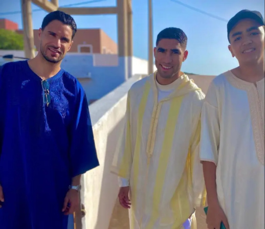 حكيمي والمحمدي يحتفلان بعيد الأضحى في الناظور حكيمي والمحمدي يحتفلان بعيد الأضحى في الناظور