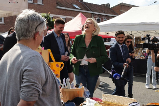 بوصوف يستعرض مكامن قوة اليمين المتطرف في حسم "تشريعيات فرنسا" بوصوف يستعرض مكامن قوة اليمين المتطرف في حسم "تشريعيات فرنسا"