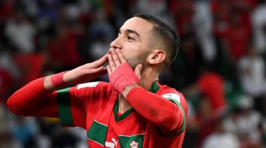 غلطة سراي يفصح عن الأجر الصافي لزياش خلال الموسم القادم غلطة سراي يفصح عن الأجر الصافي لزياش خلال الموسم القادم