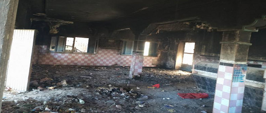 بناية مهجورة على شاطئ أركمان تتحول إلى ملجأ للمتشردين والمتسكعين بناية مهجورة على شاطئ أركمان تتحول إلى ملجأ للمتشردين والمتسكعين
