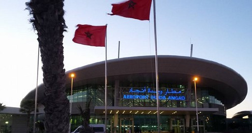 ما الذي يحدث بهذا المطار؟ مرافق صحية غير آدمية و"استقبال سيء" لأبناء الجالية واستغلال لحجم الأمتعة ما الذي يحدث بهذا المطار؟ مرافق صحية غير آدمية و"استقبال سيء" لأبناء الجالية واستغلال لحجم الأمتعة