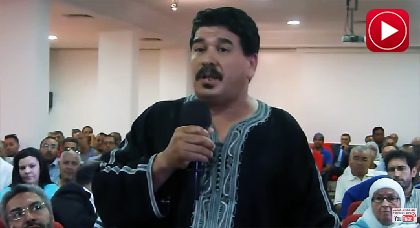 مهاجر ناظوري يصّب جام غضبه من فساد الإدارة والبلدية والمرشحين أمام عامل الناظور مهاجر ناظوري يصّب جام غضبه من فساد الإدارة والبلدية والمرشحين أمام عامل الناظور