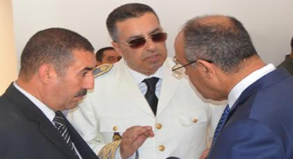 الدريوش.. خلوق يوقف "عون سلطة" لتورطه في دعم أحد المرشحين وآخرون في دائرة الشبهة الدريوش.. خلوق يوقف "عون سلطة" لتورطه في دعم أحد المرشحين وآخرون في دائرة الشبهة