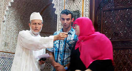 سيدة إسبانية تعلن إسلامها بمسجد أولاد إبراهيم بالناظور سيدة إسبانية تعلن إسلامها بمسجد أولاد إبراهيم بالناظور