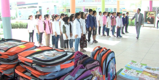 الحكومة تتجه نحو تعويض مبادرة "مليون محفظة" بـ 200 درهم لكل أسرة الحكومة تتجه نحو تعويض مبادرة "مليون محفظة" بـ 200 درهم لكل أسرة