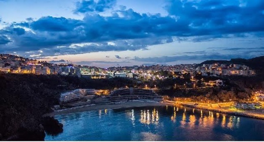 الحسيمة.. جوهرة المتوسط وأجمل مدن شمال إفريقيا الحسيمة.. جوهرة المتوسط وأجمل مدن شمال إفريقيا