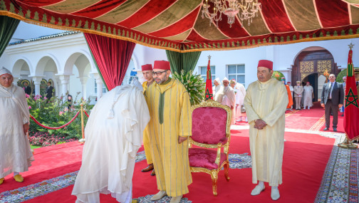 الملك يترأس بالمضيق حفل استقبال بمناسبة عيد العرش المجيد الملك يترأس بالمضيق حفل استقبال بمناسبة عيد العرش المجيد