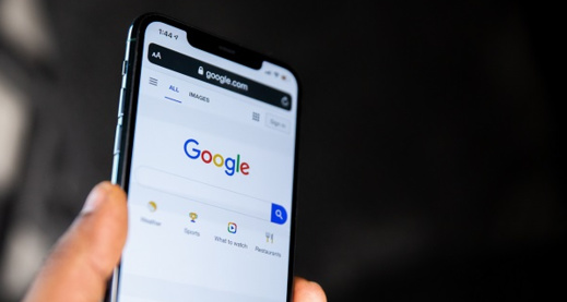 جوجل تضيف خاصية التسجيل الصوتي إلى عمليات البحث جوجل تضيف خاصية التسجيل الصوتي إلى عمليات البحث