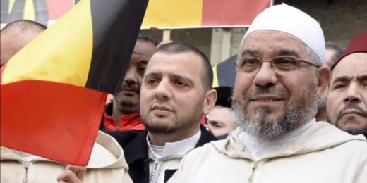 القضاء البلجيكي يحكم بإعادة إمام مغربي إلى بلجيكا بعد طرده القضاء البلجيكي يحكم بإعادة إمام مغربي إلى بلجيكا بعد طرده