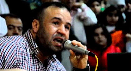 سليمان حوليش ومناضلون من البام في تجمع خطابي غدا قبالة ماكدونالز