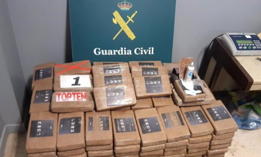 للمرة الثانية في أسبوعين.. ضبط أزيد من طن ونصف من الكوكايين بميناء برشلونة للمرة الثانية في أسبوعين.. ضبط أزيد من طن ونصف من الكوكايين بميناء برشلونة