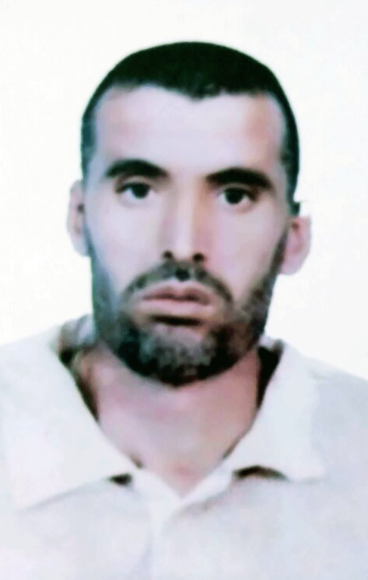 فريد بوكزير تغيّب عن منزل أسرته التي تناشدكم مدّها بمعلومة تقود إليه فريد بوكزير تغيّب عن منزل أسرته التي تناشدكم مدّها بمعلومة تقود إليه