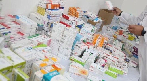 تصنف من المؤثرات العقلية.. الصيادلة يرفضون توزيع مختبرات لأدوية مجانية على الأطباء تصنف من المؤثرات العقلية.. الصيادلة يرفضون توزيع مختبرات لأدوية مجانية على الأطباء