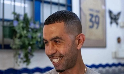 بعد طعنه.. والد اللاعب المغربي لامين جمال يغادر المستشفى بعد طعنه.. والد اللاعب المغربي لامين جمال يغادر المستشفى