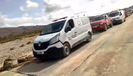 الفيضانات تعزل 3 دواوير بإقليم طاطا و تقطع الطرق والكهرباء الفيضانات تعزل 3 دواوير بإقليم طاطا و تقطع الطرق والكهرباء