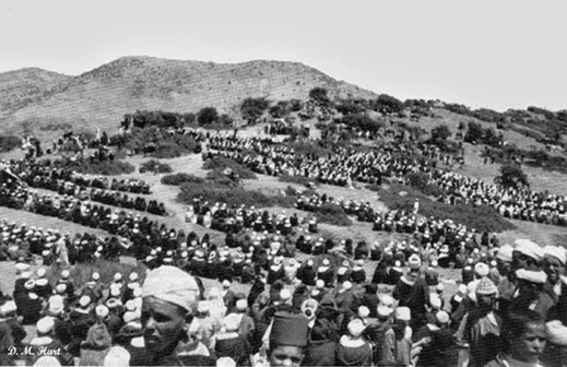 حجّ الفقراء.. ريفيون لا حيلة لهم لبلوغ مكة المكرمة يؤدون مناسك الحج بجبل "بوخيار" بالحسيمة حجّ الفقراء.. ريفيون لا حيلة لهم لبلوغ مكة المكرمة يؤدون مناسك الحج بجبل "بوخيار" بالحسيمة