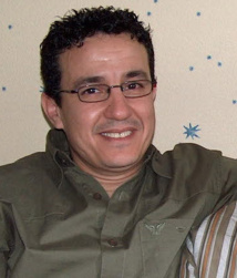 سياسيون وإعلاميون يعلّقون على مبادرة سليمان حوليش جمع الأزبال بيديْه سياسيون وإعلاميون يعلّقون على مبادرة سليمان حوليش جمع الأزبال بيديْه