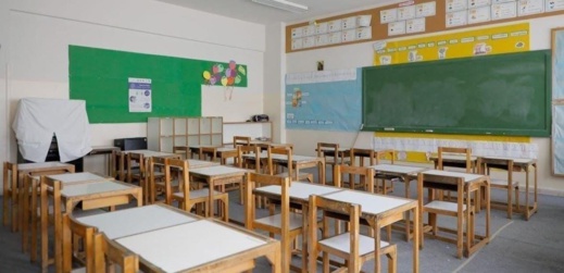 هل تشتعل نيران الإضرابات مجددا؟.. أساتذة الابتدائي يشلون المدارس في أكتوبر هل تشتعل نيران الإضرابات مجددا؟.. أساتذة الابتدائي يشلون المدارس في أكتوبر