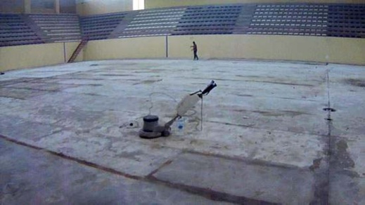 اقتراب الحدث الافريقي بالناظور واصلاحات مهمة ومكثفة بالقاعة المغطاة اقتراب الحدث الافريقي بالناظور واصلاحات مهمة ومكثفة بالقاعة المغطاة