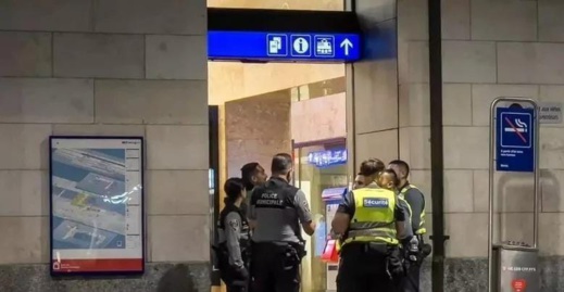 توقيف مهاجر مغربي بسويسرا اختطف ابنه بسبب خلاف مع طليقته توقيف مهاجر مغربي بسويسرا اختطف ابنه بسبب خلاف مع طليقته