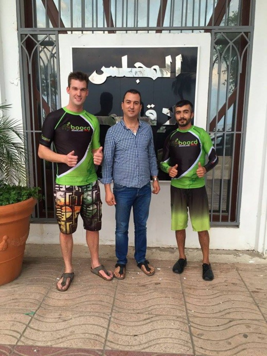 ثنائي هولندي قدم عروضا مذهلة في رياضة فلاي بورد ببحيرة مارتشيكا شدت انتباه زوار المدينة ثنائي هولندي قدم عروضا مذهلة في رياضة فلاي بورد ببحيرة مارتشيكا شدت انتباه زوار المدينة