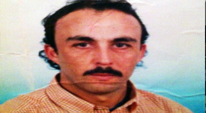 أسرة المختفي يوسف المالكي تترجى عودته إلى أحضانها لذلك تعمّم هذا النداء لمدّها بأيّ معلومة عنه أسرة المختفي يوسف المالكي تترجى عودته إلى أحضانها لذلك تعمّم هذا النداء لمدّها بأيّ معلومة عنه