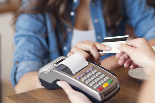 بنك المغرب: ارتفاع بنسبة 22 % في عمليات الأداء عبر البطاقات البنكية خلال سنة 2023 بنك المغرب: ارتفاع بنسبة 22 % في عمليات الأداء عبر البطاقات البنكية خلال سنة 2023