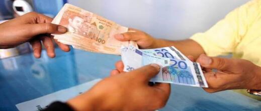 الدرهم يرتفع أمام الأورو والجواهري يكشف تفاصيل تحرير سعر الصرف الدرهم يرتفع أمام الأورو والجواهري يكشف تفاصيل تحرير سعر الصرف