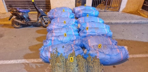 حجز كمية هامة من الكيف ومعجون الحشيش ببني أنصار حجز كمية هامة من الكيف ومعجون الحشيش ببني أنصار