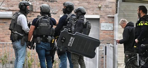 هولندا.. تفاصيل جديدة حول محاكمة مغربي متهم بنقل أسرار للمخابرات المغربية هولندا.. تفاصيل جديدة حول محاكمة مغربي متهم بنقل أسرار للمخابرات المغربية