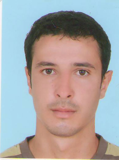 عبد الحفيظ أهمار خرج من بيته ولم يعُد وأسرته تناشد بمدّها بمعلومات عن مكان تواجده عبد الحفيظ أهمار خرج من بيته ولم يعُد وأسرته تناشد بمدّها بمعلومات عن مكان تواجده