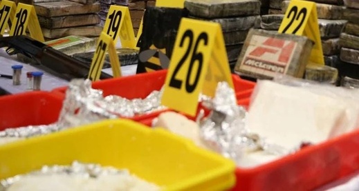 إحباط عملية لتهريب أزيد من 600 كيلوغرام من الكوكايين إلى المغرب إحباط عملية لتهريب أزيد من 600 كيلوغرام من الكوكايين إلى المغرب